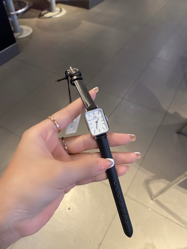 ブランド時計角部分ディテール